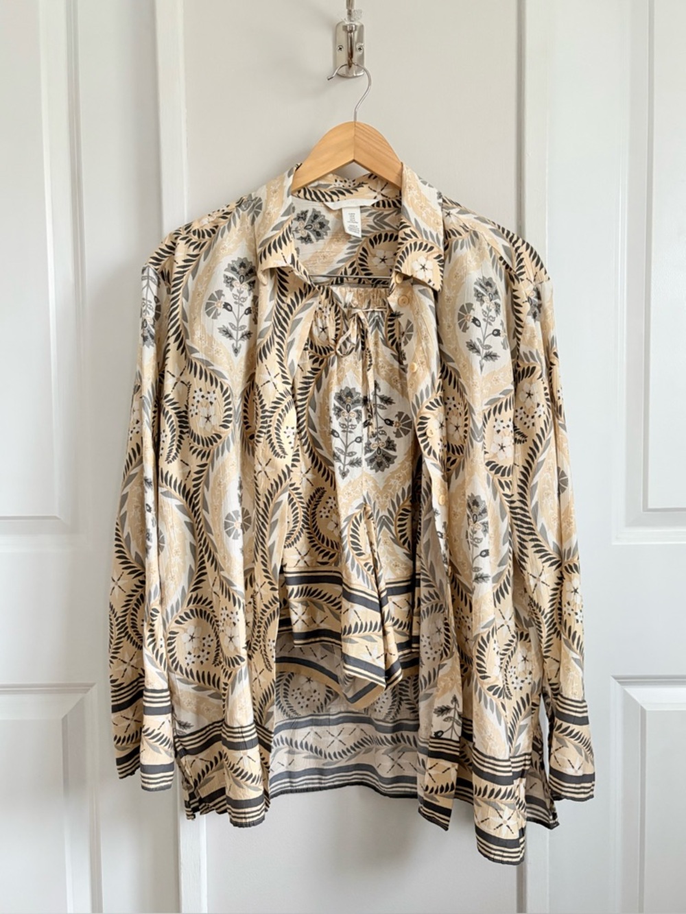 H&M Summer Matching Set | Printed Button-Up Shirt + Shorts | Size M/L